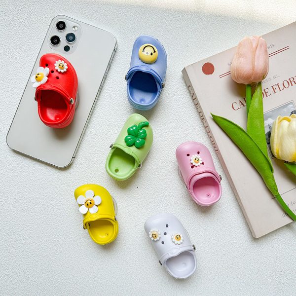 Wholesale Smiling Face Slippers Plastic Mobile Phone Airbag Holder Cheap