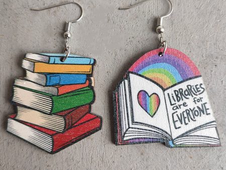 Wholesale 2 Pairs Pack Book Rainbow Heart Wood Earrings Online Sale