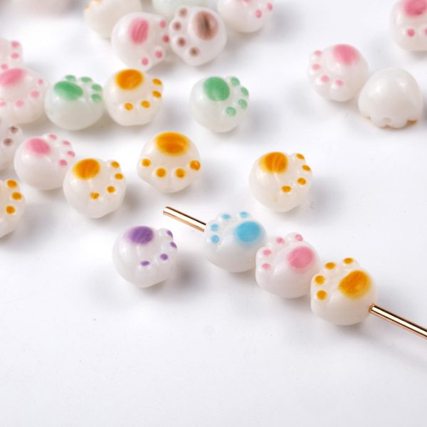 Wholesale 100PCS PACK Cartoon Cute Three-dimensional Cat Claw Straight Hole Acrylic String Beads For Discount