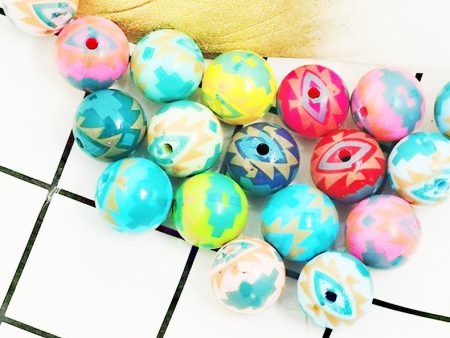 Wholesale 1000pcs pack Acrylic Two-color Geometric Figure Scattered Beads Online Hot Sale