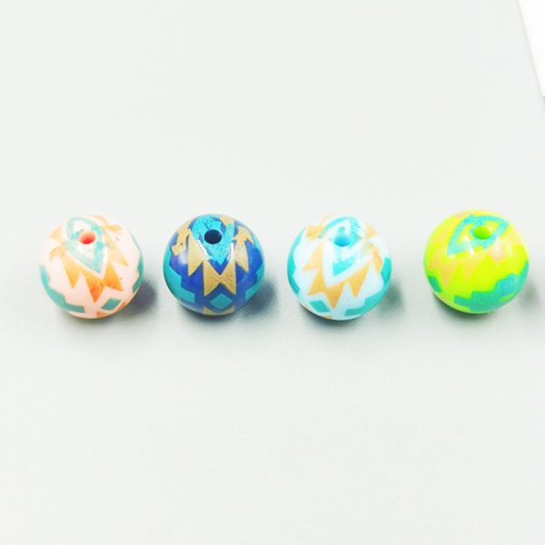 Wholesale 1000pcs pack Acrylic Two-color Geometric Figure Scattered Beads Online Hot Sale