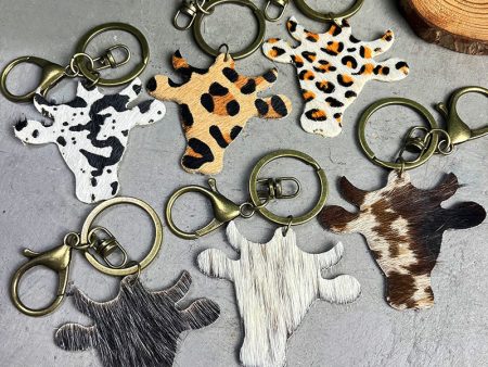 Wholesale 2pcs pack Ethnic Style Western Leopard Cow Head Leather Keychain Sale